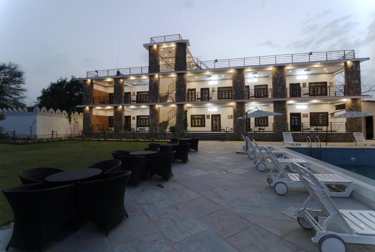 Keshav Resort Ουνταϊπούρ Εξωτερικό φωτογραφία